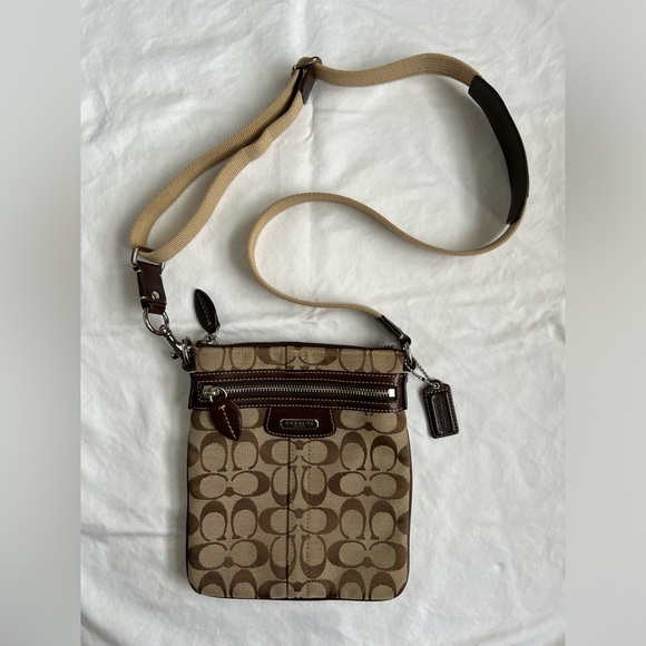 Coach crossbody bag - Picture 1 of 5
